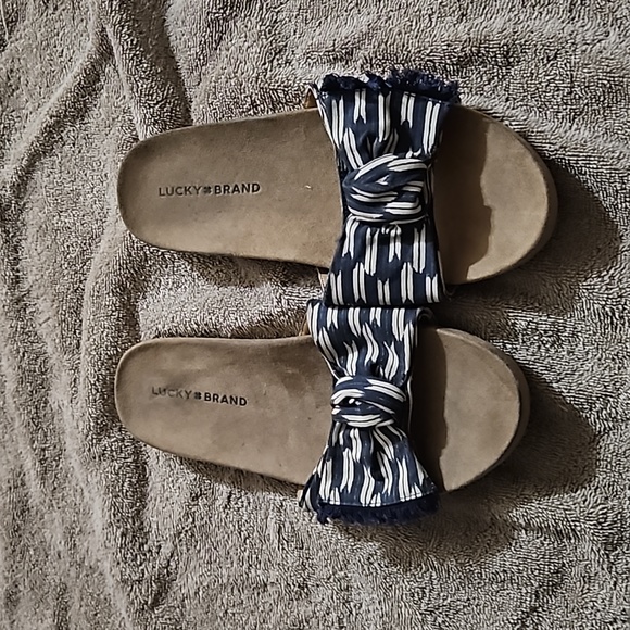 NWT Size 8‎ Lucky Brand Sandals - Picture 1 of 4